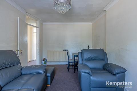 57 Stanley Road, Grays, RM17 6QX