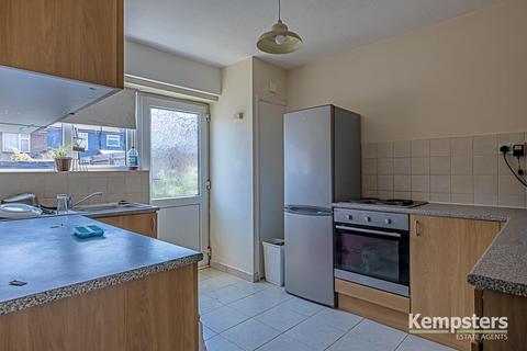 57 Stanley Road, Grays, RM17 6QX