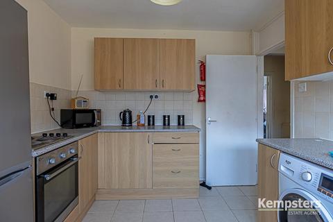 57 Stanley Road, Grays, RM17 6QX