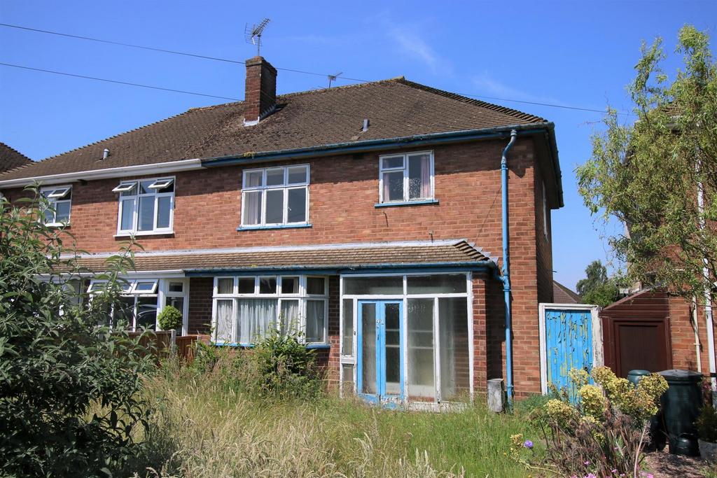 Windermere Road, Palmers Cross, 3 bed semidetached house for sale £