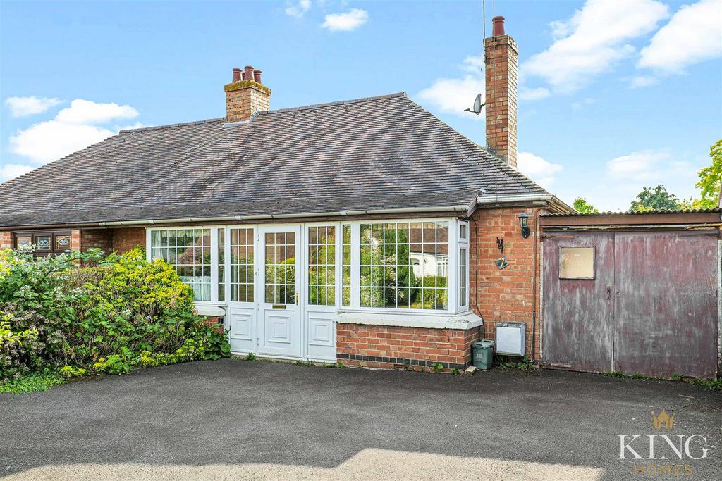 Westholme Road, BidfordOnAvon 2 bed semidetached bungalow £270,000