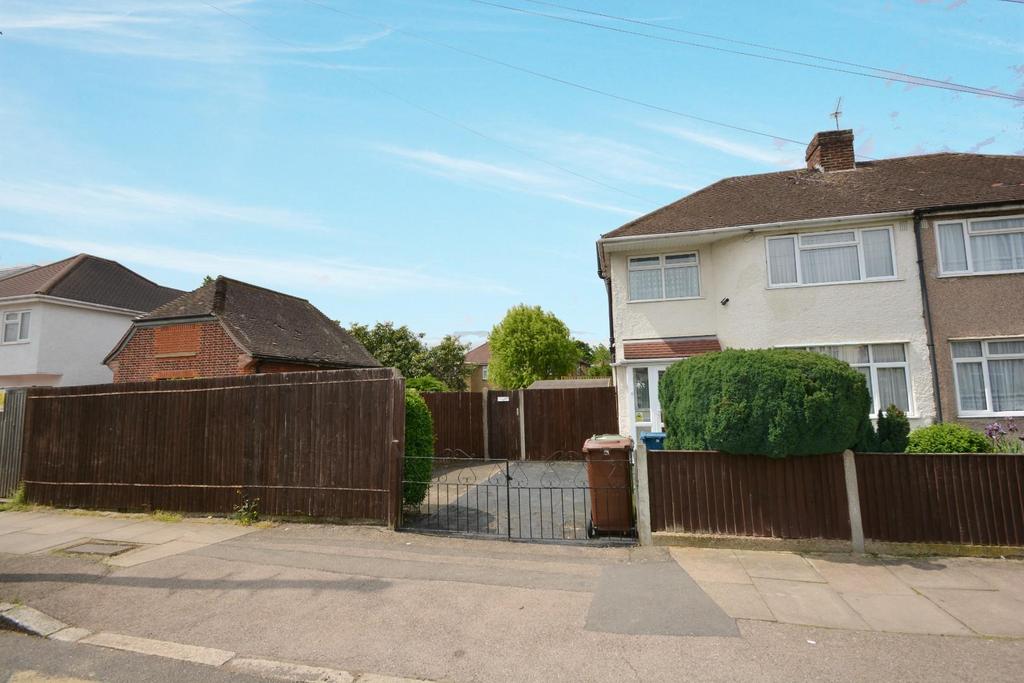 Walton Avenue, Harrow, HA2 8QX 3 bed end of terrace house for sale £
