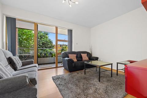 Flat 3, 21 Albion Road, London, N16 9PN