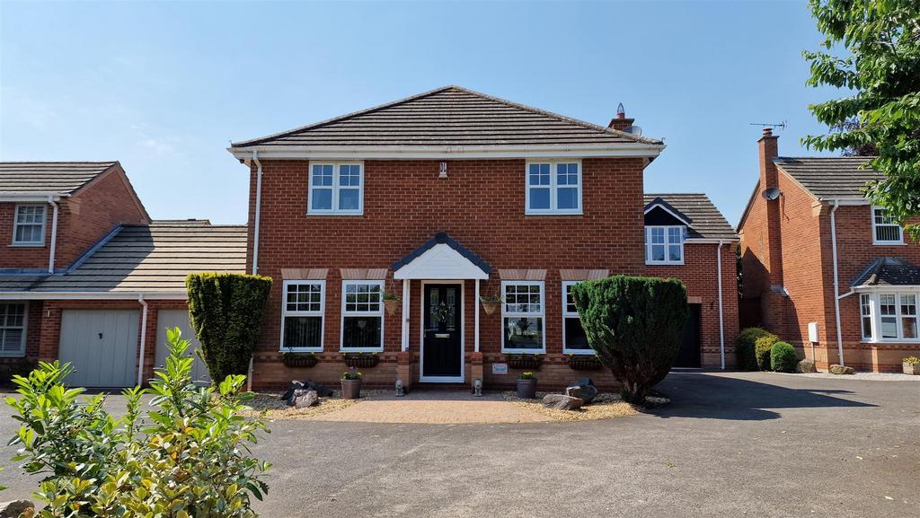 Lucas Lane, Hilton, Derby 4 bed detached house for sale £490,000