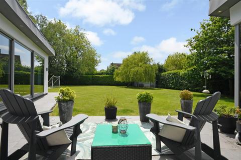 4 bedroom detached house for sale, Ridgeway, Hutton Mount, Brentwood