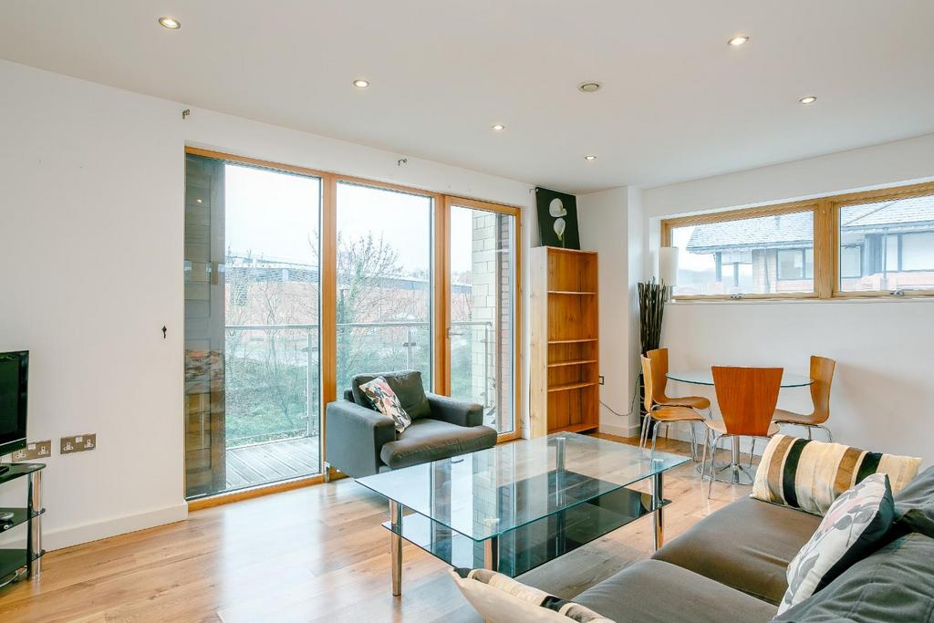 Shire House, Sheffield 2 bed flat £1,000 pcm (£231 pw)