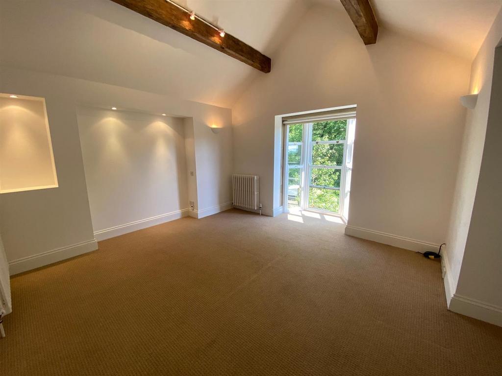 DINING AREA.jpg