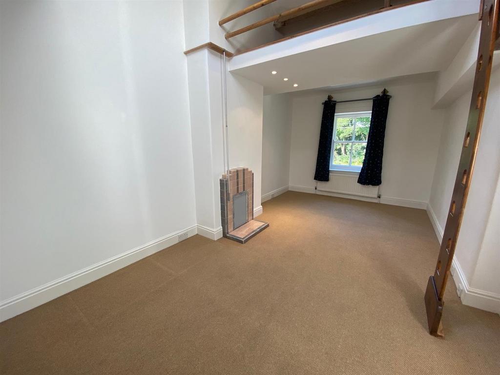BEDROOM 3.jpg