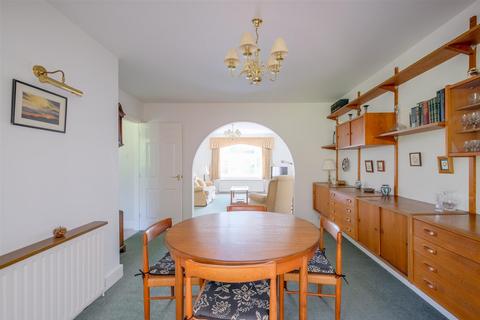 36 Long Fallas Crescent, Brighouse, HD6 3TN