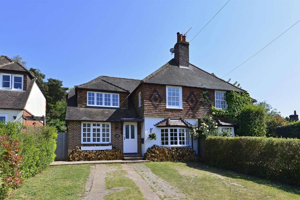 Lords Hill Common, Shamley Green, Guildford 5 bed semidetached house