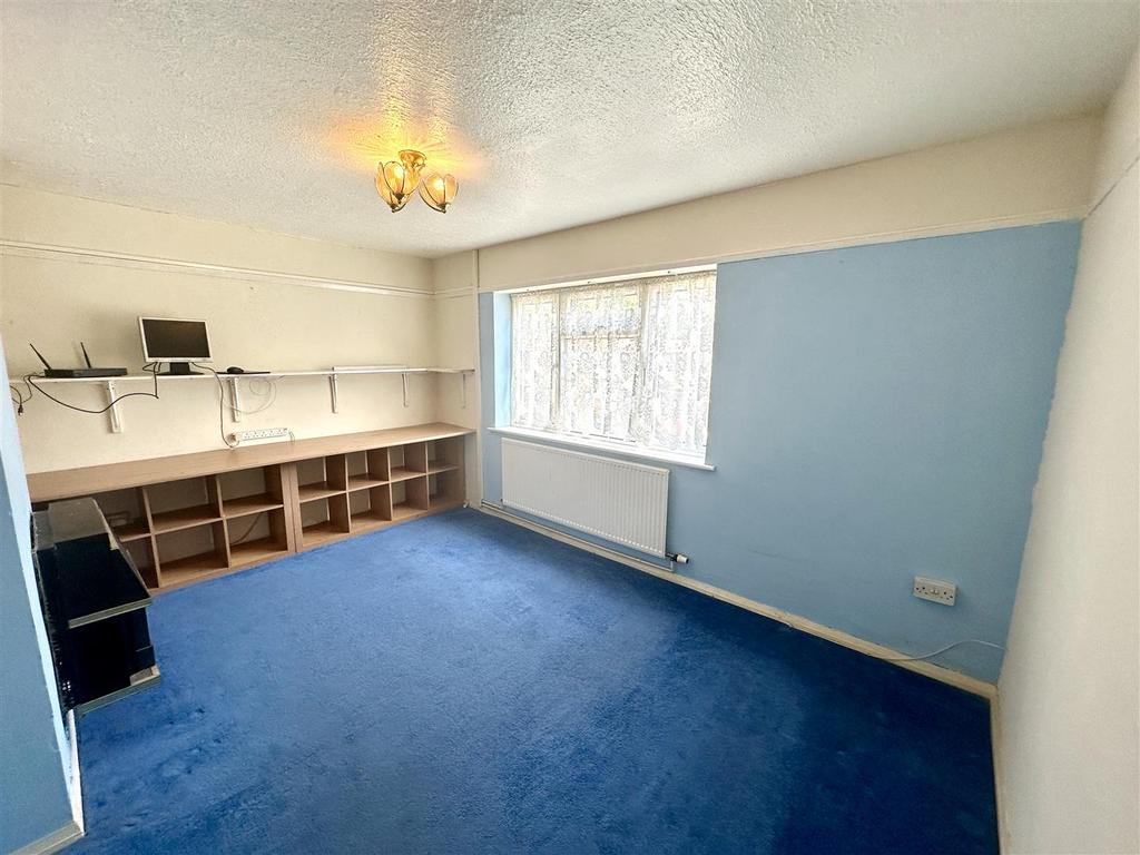 Clive Road, Barry 3 bed semidetached house for sale £229,950