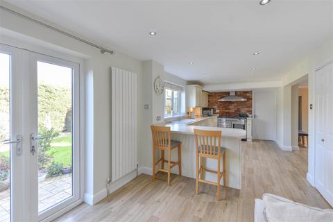 2 Gresham Drive, Northampton, NN4 9SB