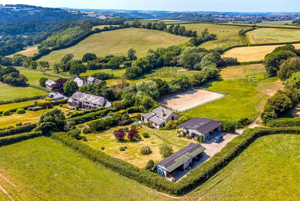 South Healand, St. Giles, Torrington 3 bed detached house for sale £