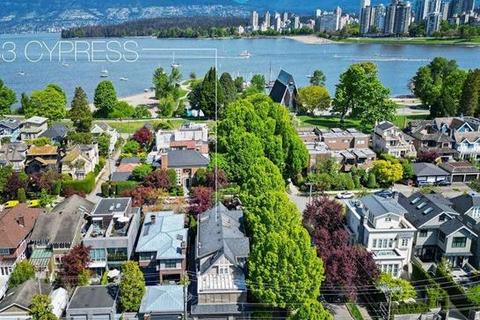 6 bedroom house, Vancouver, British Columbia