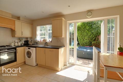 13 Academy Fields Road, Romford, RM2 5UN