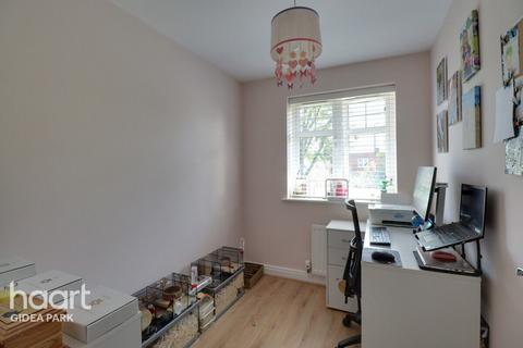13 Academy Fields Road, Romford, RM2 5UN
