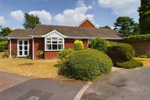 3 bedroom detached bungalow for sale - Hall Brow Close, Ormskirk
