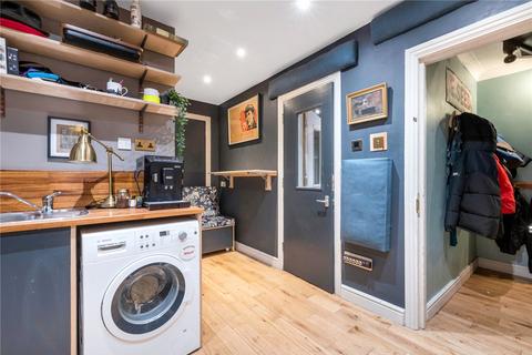 2 Croftongate Way, London, SE4 2DL
