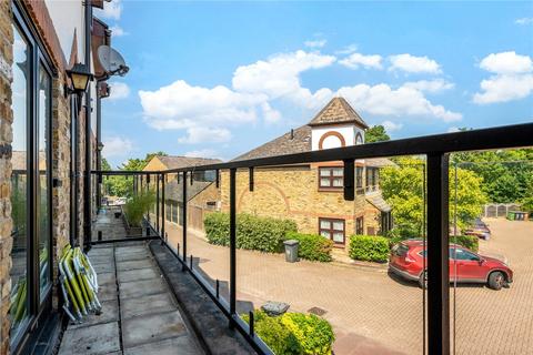 2 Croftongate Way, London, SE4 2DL