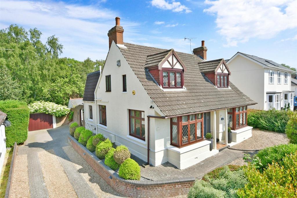 Edwin Road, Rainham, Gillingham, Kent 5 bed detached house for sale £