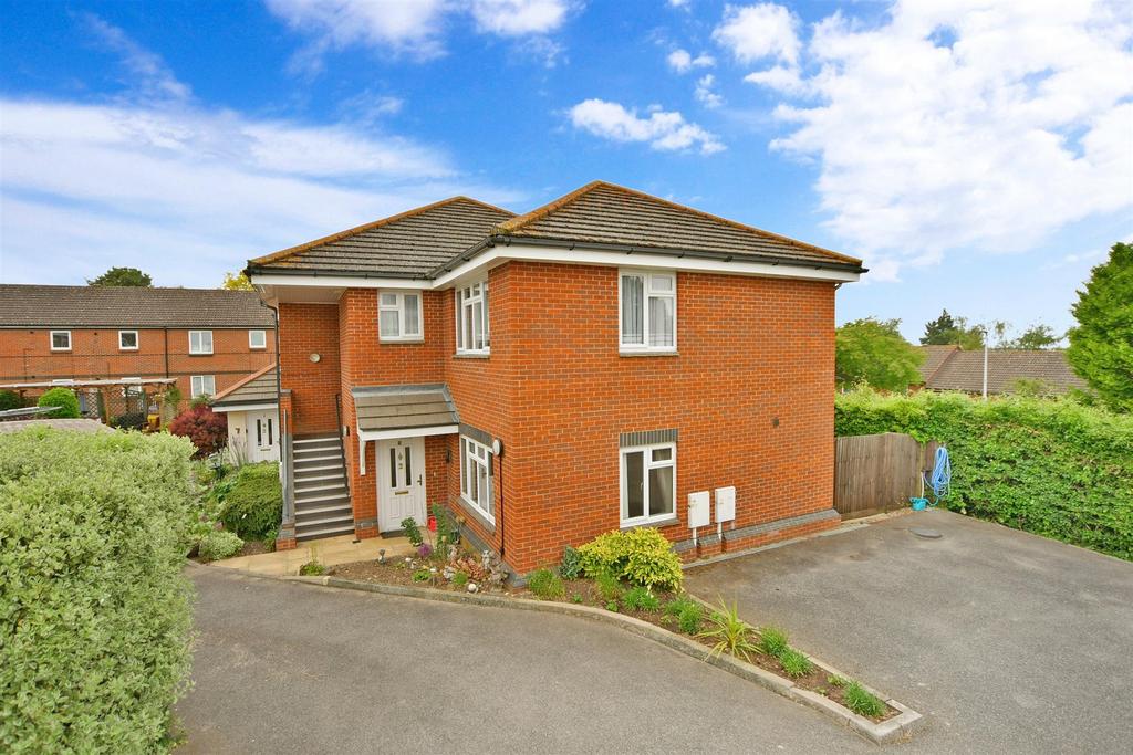 Guardian Court, Rainham, Gillingham, Kent 1 bed ground floor flat for sale £195,000