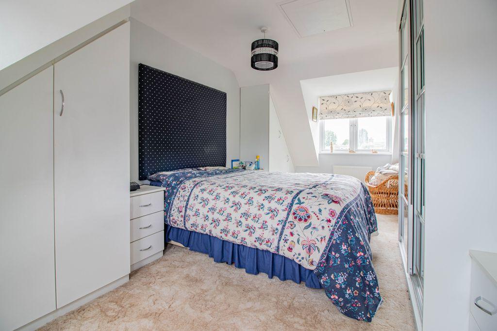 Bedroom 1 (Double)