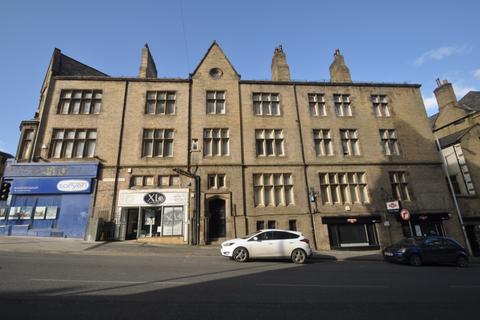 Studio to rent, Piccadilly Chambers, Upper Piccadilly, Bradford, Yorkshire, BD1