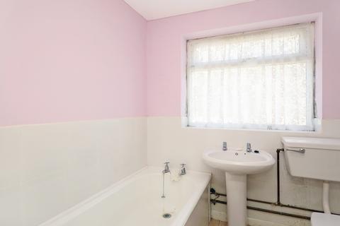 82 Ferrymead Avenue, Greenford, UB6 9TL