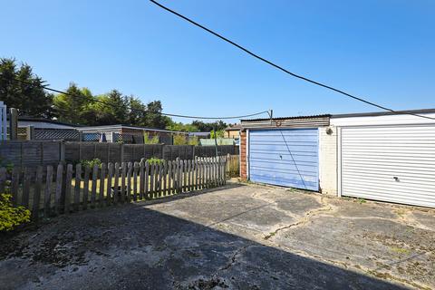 82 Ferrymead Avenue, Greenford, UB6 9TL