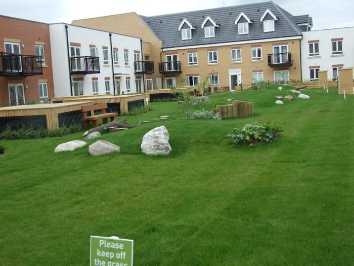 Featherstone Court, Featherstone Road, Southall, UB2 1 bed flat for