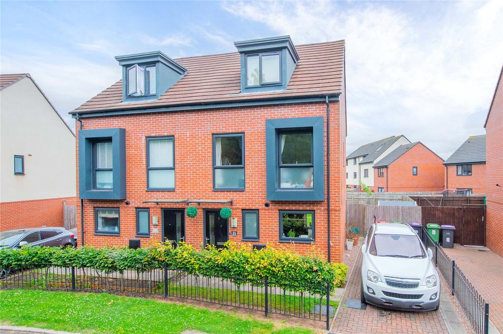 Jockey Road, Donnington, Telford, Shropshire, TF2 3 bed semidetached