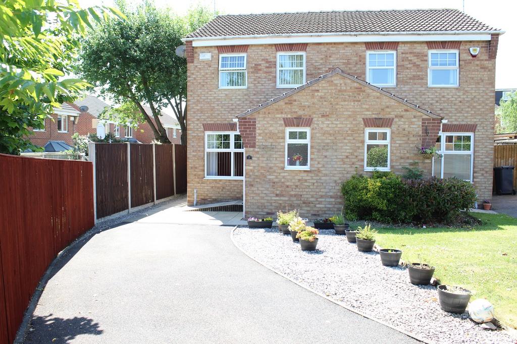 Orchard Court, Broadmeadows, South Normanton, Derbyshire. DE55 3AT 3