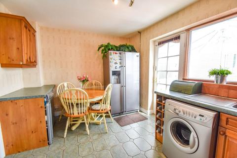 16 Fitzgerald Close, Prestwich, Manchester, M25 9TB