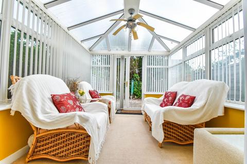 16 Fitzgerald Close, Prestwich, Manchester, M25 9TB