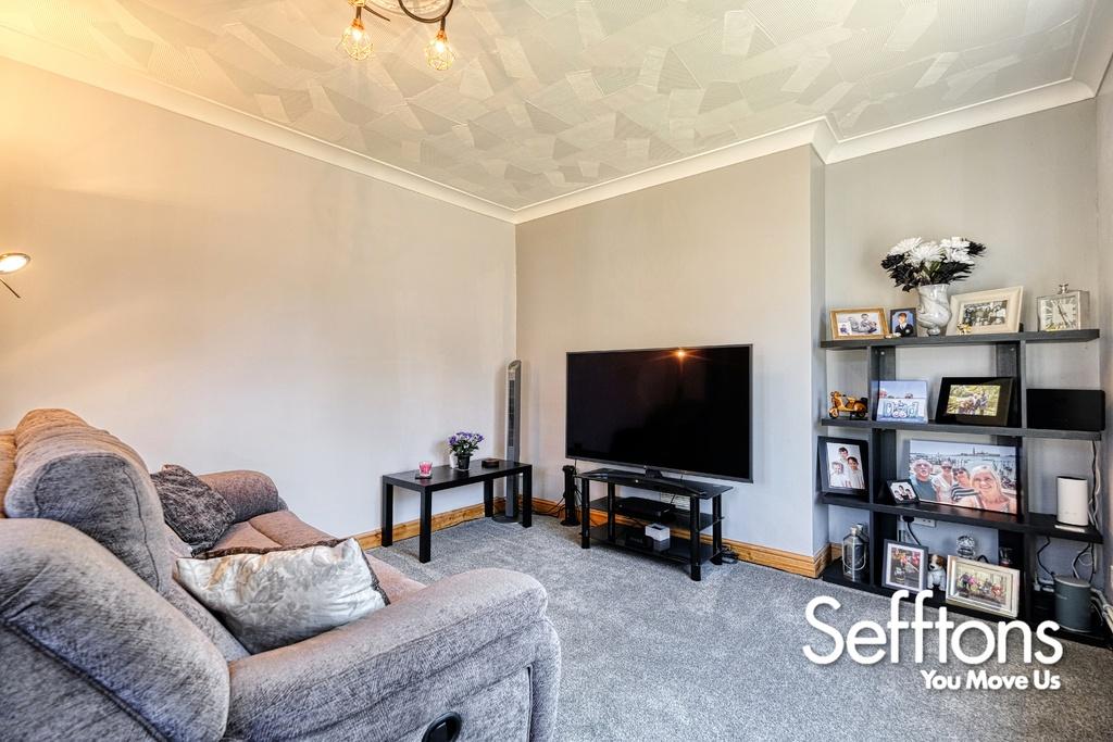 Rolleston Close, Norwich 2 bed flat £170,000