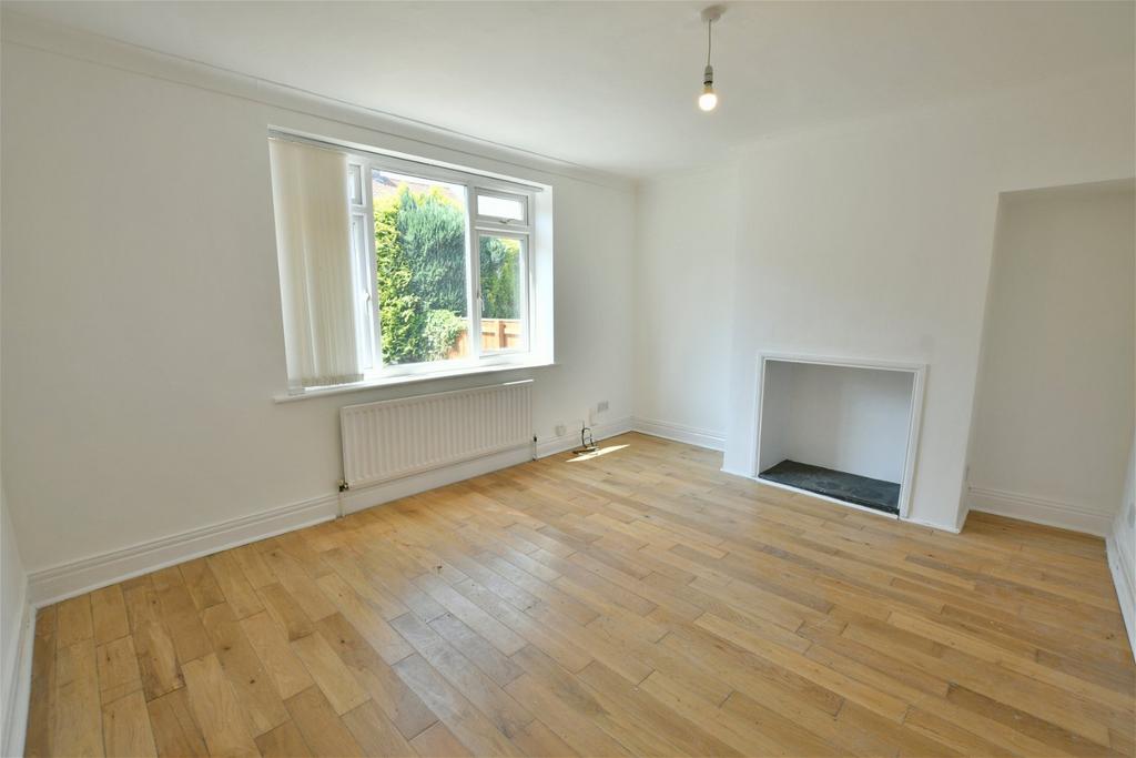 Rochester Gardens, Dunston, Gateshead 2 bed semidetached house £145,000