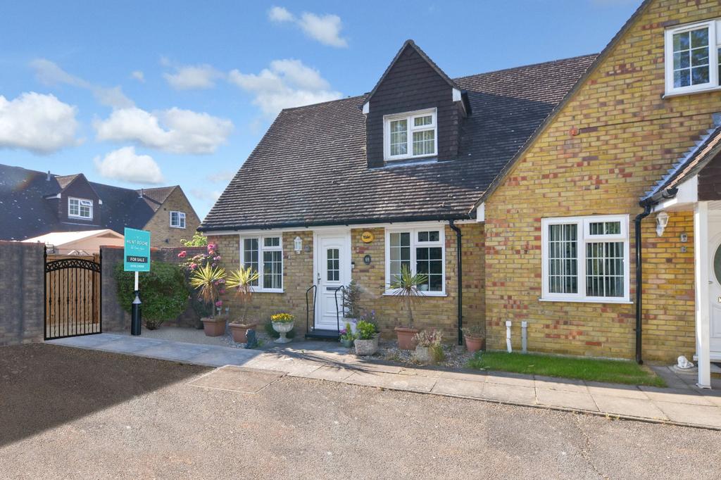 (Moat Croft) Drewsteignton, Shoeburyness, Essex, SS3 2