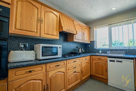 91 Hallow Road, Worcester, WR2 6DF