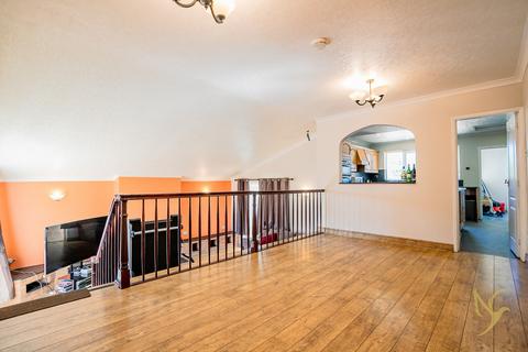 91 Hallow Road, Worcester, WR2 6DF