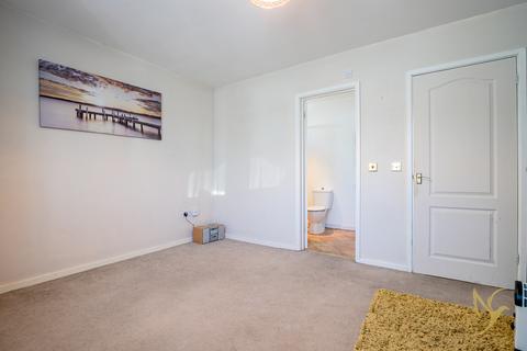 91 Hallow Road, Worcester, WR2 6DF