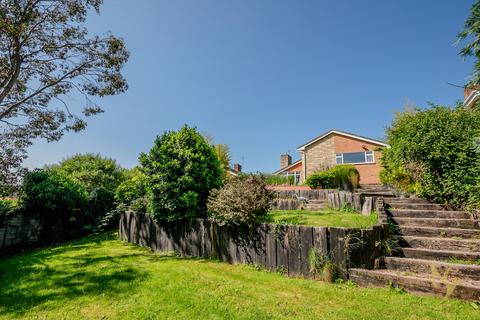 91 Hallow Road, Worcester, WR2 6DF