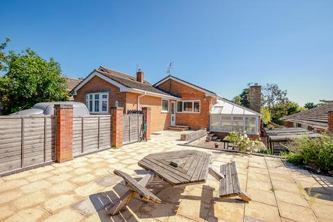 91 Hallow Road, Worcester, WR2 6DF