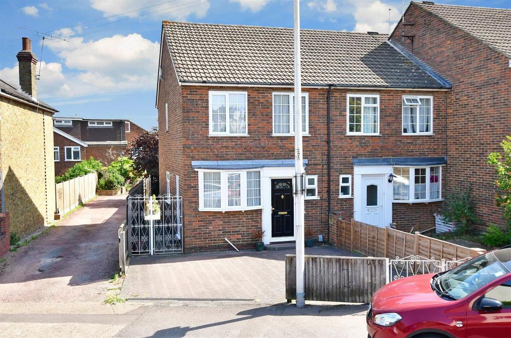 Pattens Lane, Chatham, Kent 3 bed end of terrace house for sale £325,000