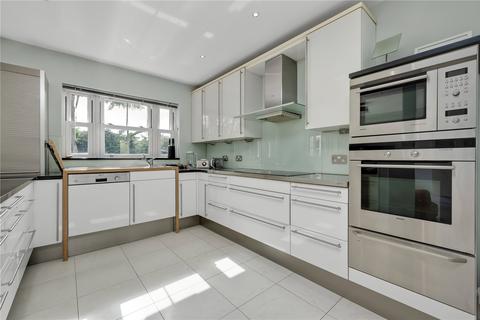 5 bedroom detached house to rent, Midgarth Close, Oxshott, Leatherhead, Surrey, KT22