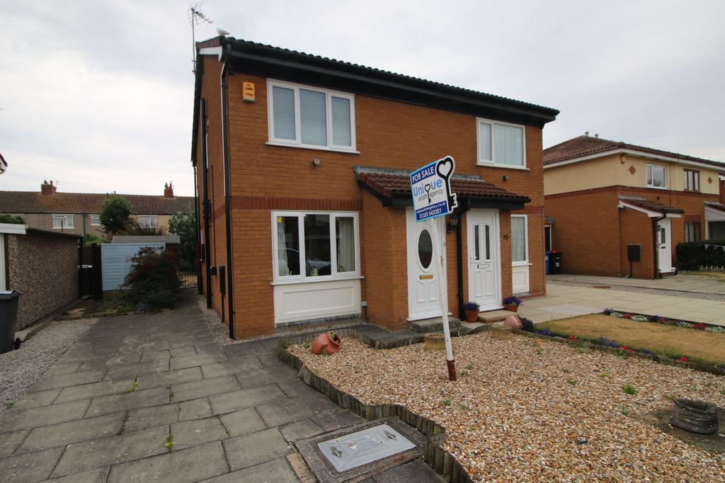 Riversgate, Fleetwood, FY7 2 bed semidetached house £120,000