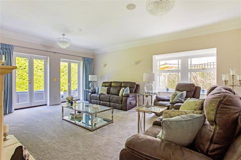 2 Alpine Close, Ascot, SL5 9WB