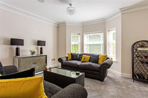 2 Alpine Close, Ascot, SL5 9WB