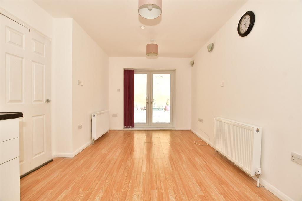 Kitchen/Lounge
