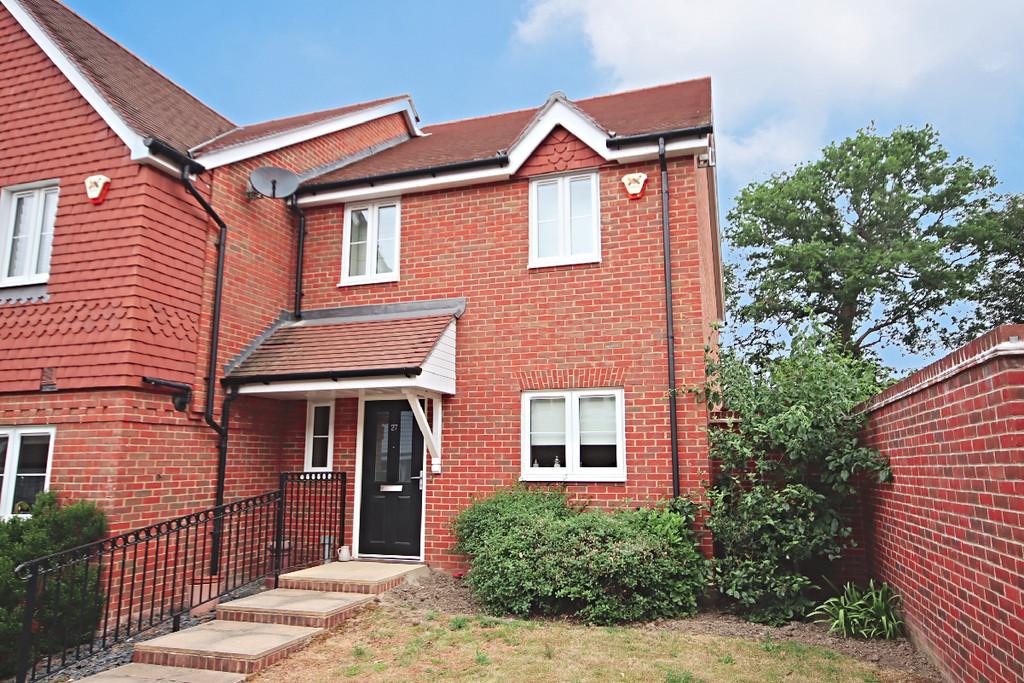 Bowling Lane, Billingshurst 3 bed end of terrace house for sale £435,000