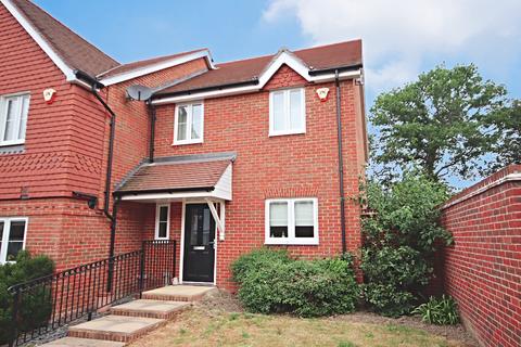 27 Bowling Lane, Billingshurst, RH14 9FT